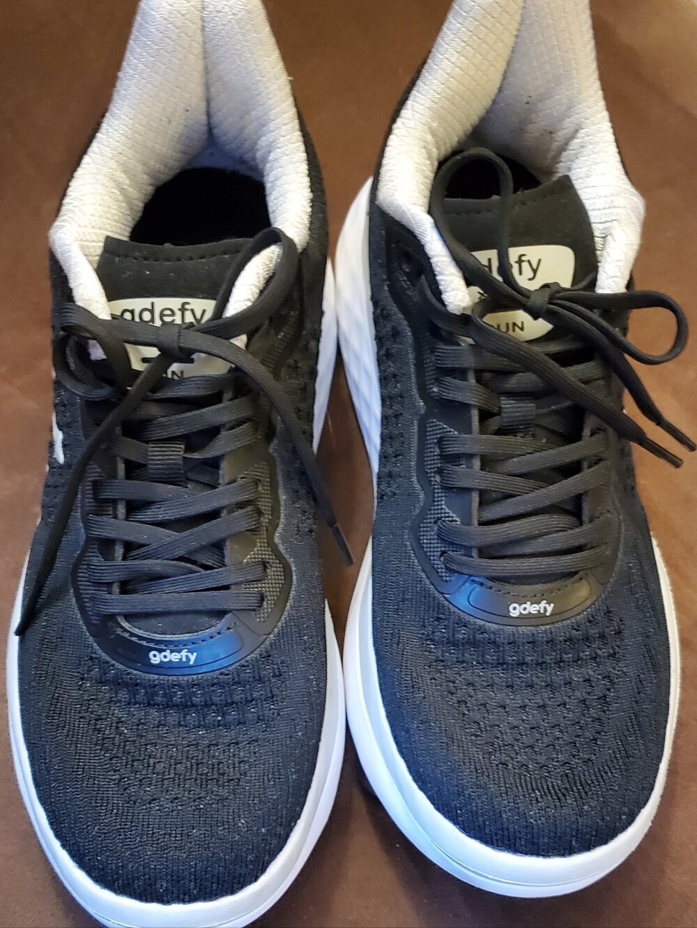 GDEFY Gravity Defyer XLR8 Women's Shoes, Size 8.5, Black With White Trim